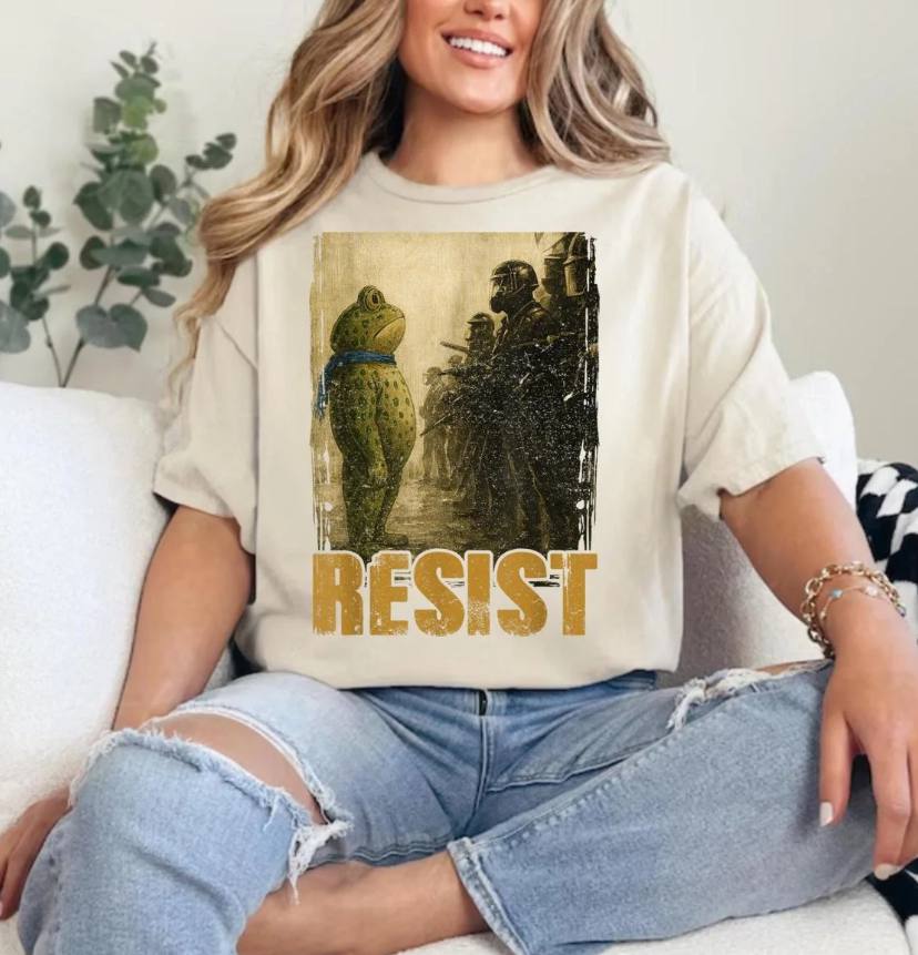 Resist Portland Frog Shirt - Image 2